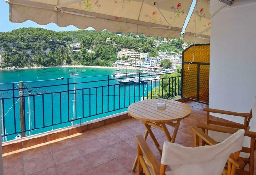 اتاق استاندارد با چشمانداز دریا, Kavos