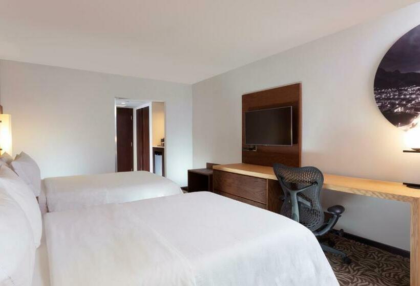 غرفه قياسيه سريرين مزدوجين, Krystal Urban Monterrey San Jeronimo