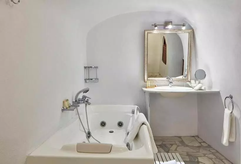 آپارتمان عادی 1 خوابه, La Maltese Estate