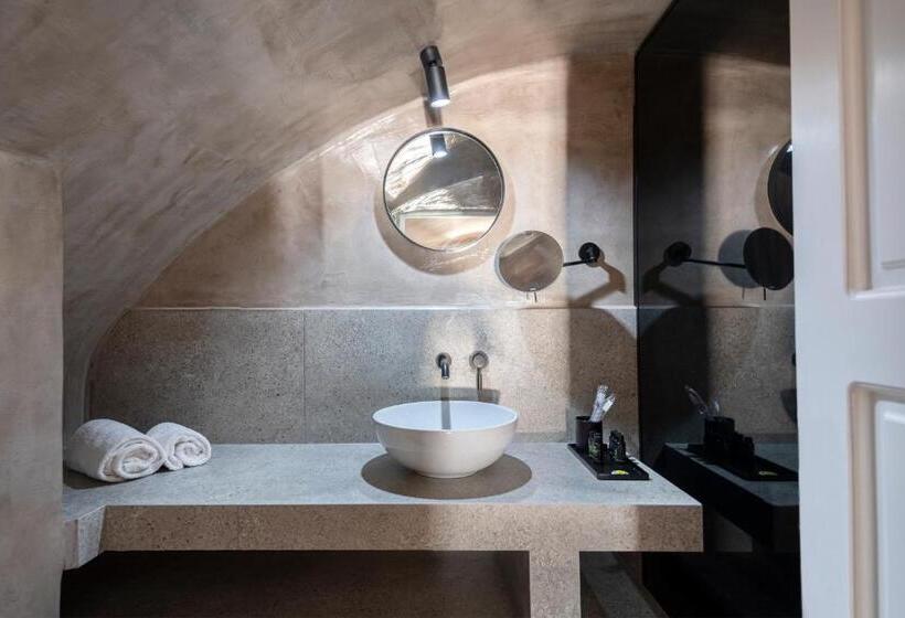 高级套房, La Maltese Estate