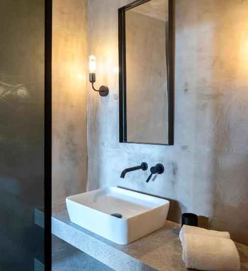 高级套房, La Maltese Estate