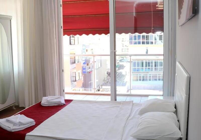 스탠다드 룸, Melody