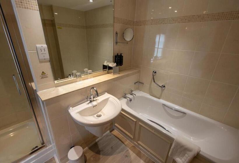 חדר סטנדרט, Albrighton Hall Hotel And Spa, A Member Of Radisson Individuals