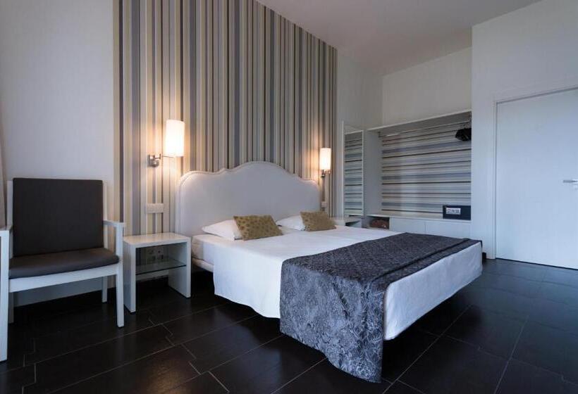 带城市景观的高级房间, Pontao