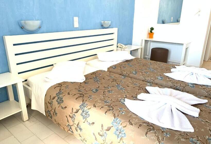 غرفة سوبيريور مطلّة علي البحر, Pandrossos