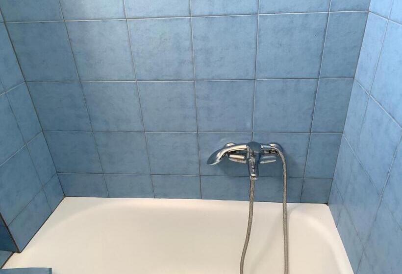 غرفة سوبيريور مطلّة علي البحر, Pandrossos