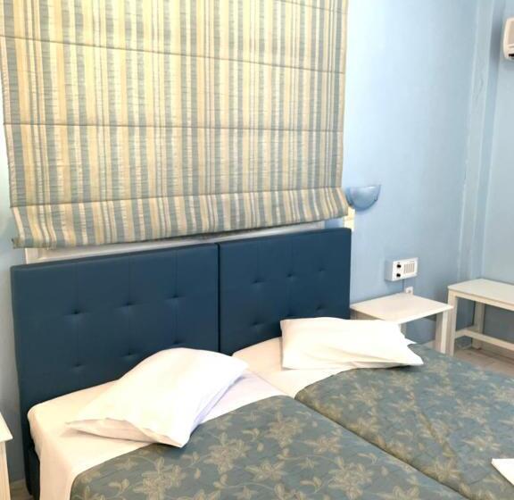 جناح مطلّ علي البحر, Pandrossos