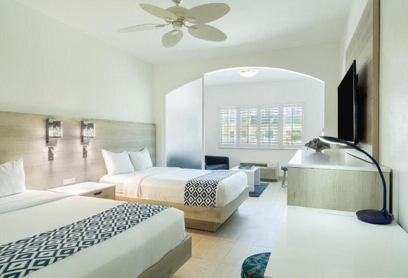 اتاق استاندارد با 2 تخت دوبل, Ports Of Call Resort