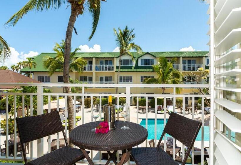 اتاق لوکس با تخت بزرگ, Ports Of Call Resort