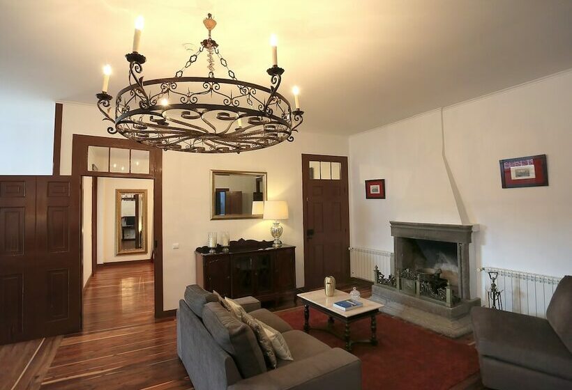 جناح, Solar Do Conde Garden