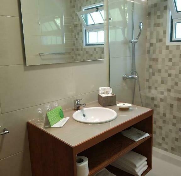 بنجلو قياسى, Solar Do Conde Garden