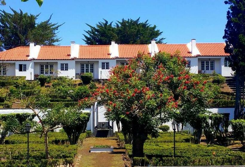 بنجلو قياسى, Solar Do Conde Garden