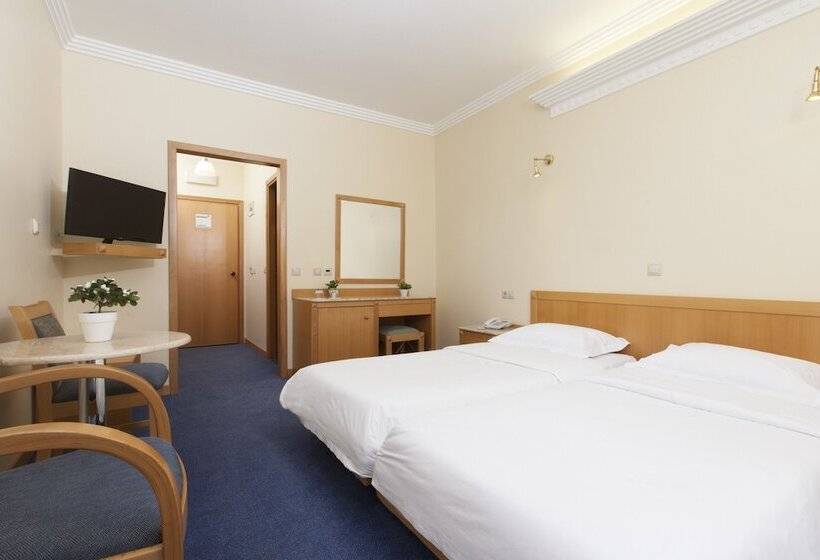 חדר סטנדרט, Telioni