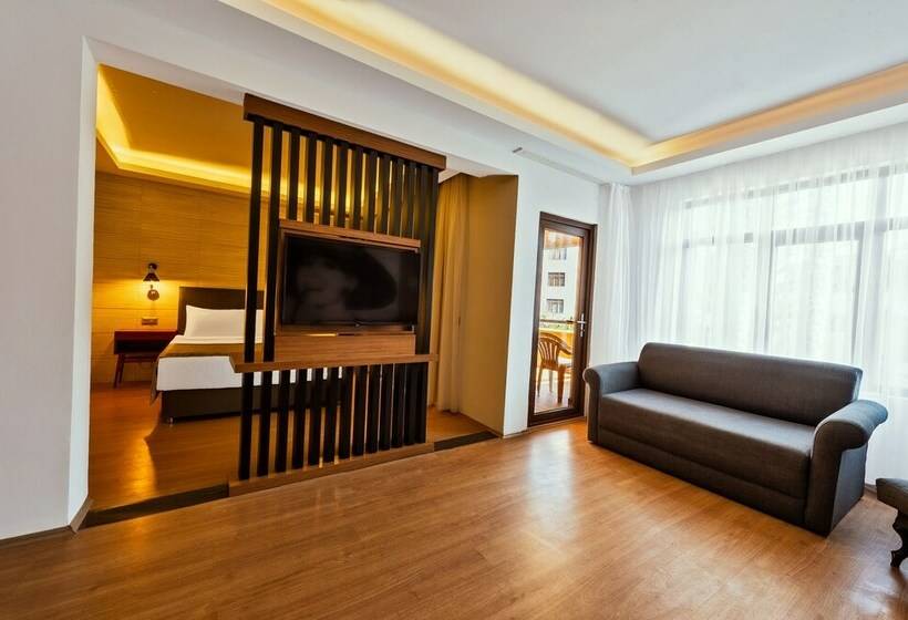 Семейный Номер, Utopia Resort & Residence