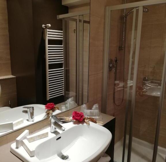 اتاق استاندارد, Wall Art Hotel & Residence