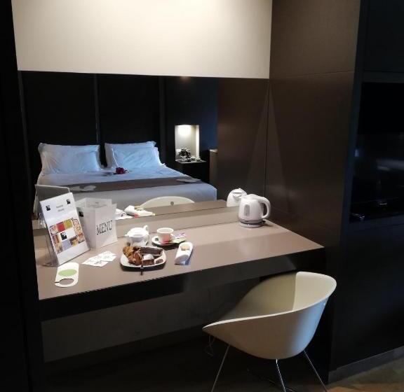 اتاق استاندارد, Wall Art Hotel & Residence