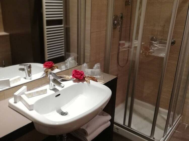 اتاق استاندارد, Wall Art Hotel & Residence