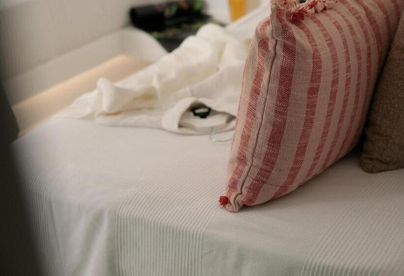 Полулюкс, Naxos Hotel Poseidon