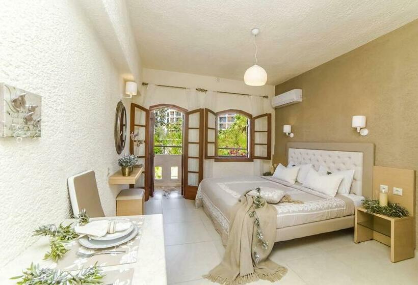 Студия Superior, Stelios Gardens
