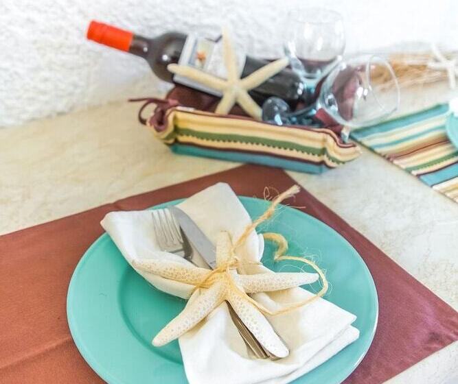 高级工作室, Stelios Gardens