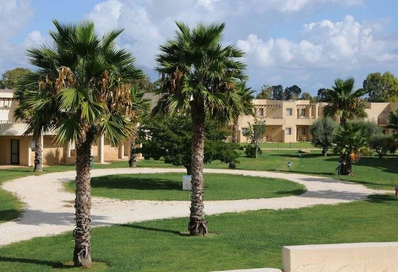 Семейный Номер, Voi Arenella Resort