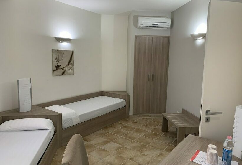 Семейный Номер, Voi Arenella Resort
