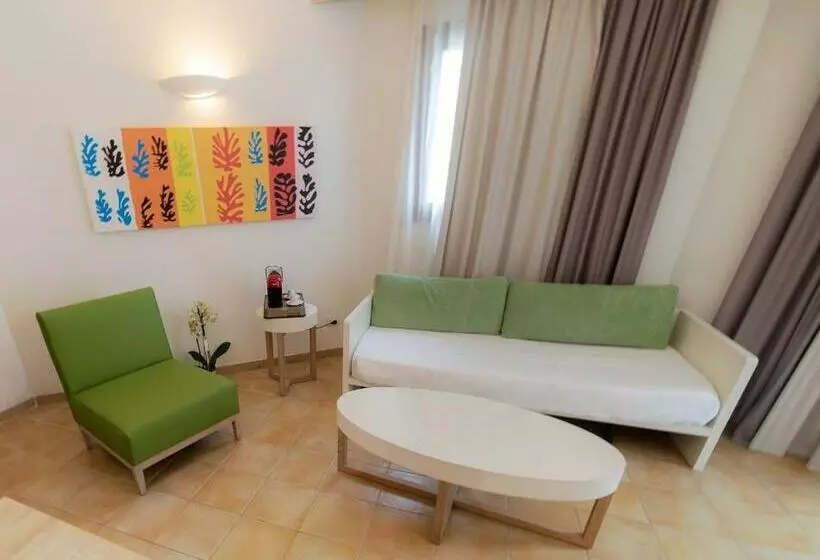スーペリアトリプルルーム, Voi Arenella Resort