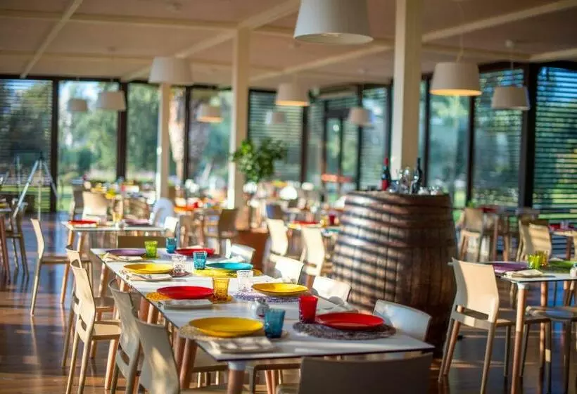 プレミアムルーム, Voi Arenella Resort