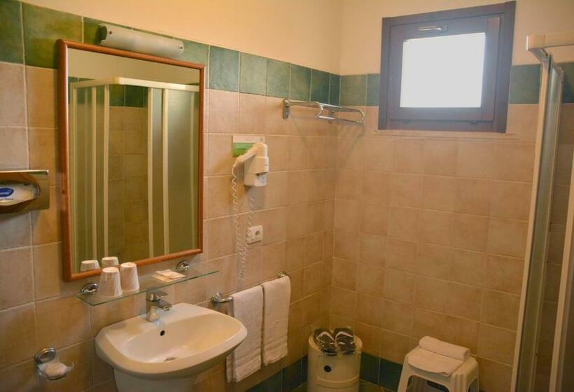 Трехместный Номер Классика, Voi Arenella Resort