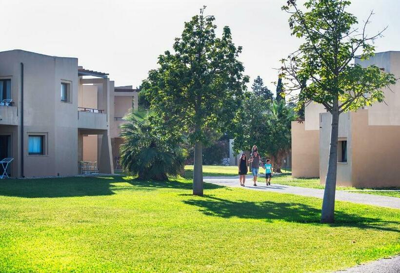 غرفة كلاسيكية ثلاثية, Voi Arenella Resort