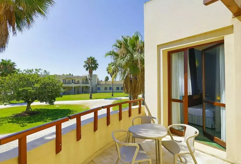 トリプルクラシックルーム, Voi Arenella Resort