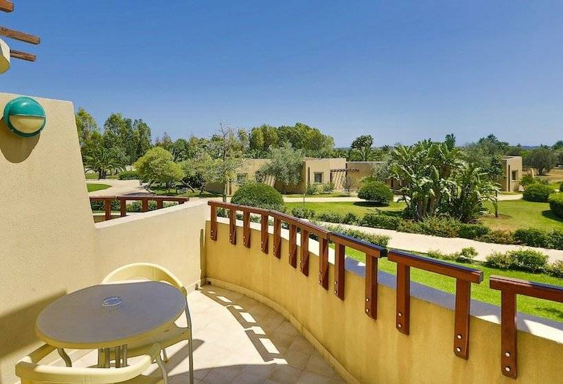 غرفة كلاسيكية ثلاثية, Voi Arenella Resort