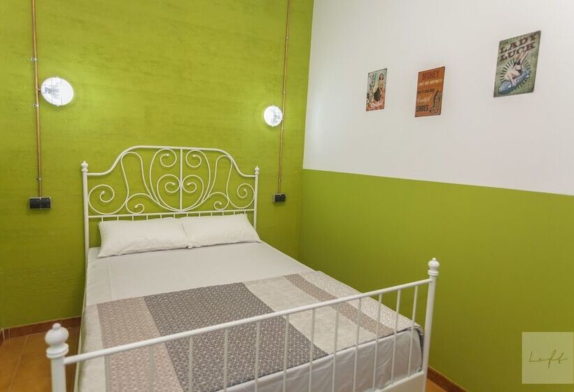 חדר סטנדרט, Loft Hostal Group