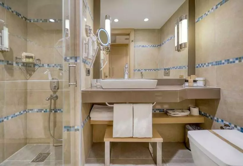 سوییت با چشمانداز استخر, Megasaray Club Belek