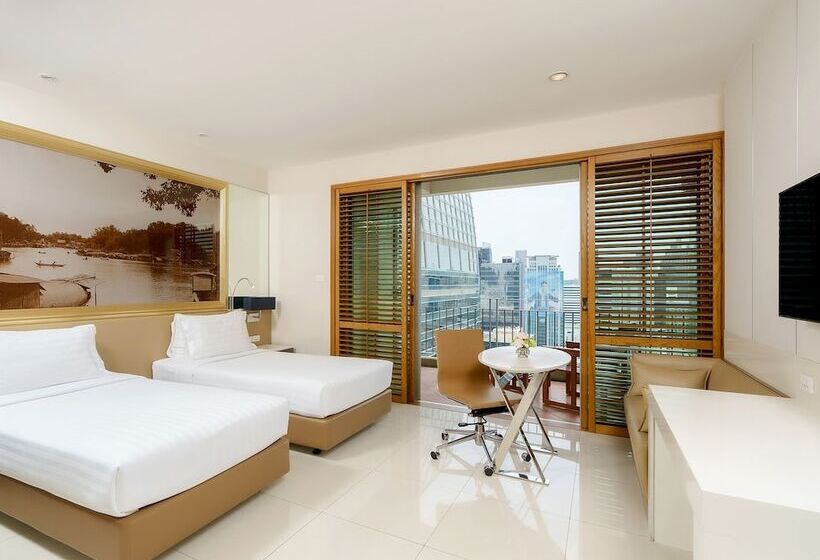 اتاق سوپریور با بالکن, Grande Centre Point Ploenchit