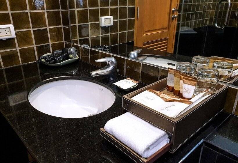 اتاق لوکس, Grande Centre Point Ploenchit