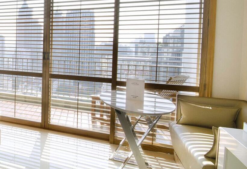 اتاق لوکس, Grande Centre Point Ploenchit