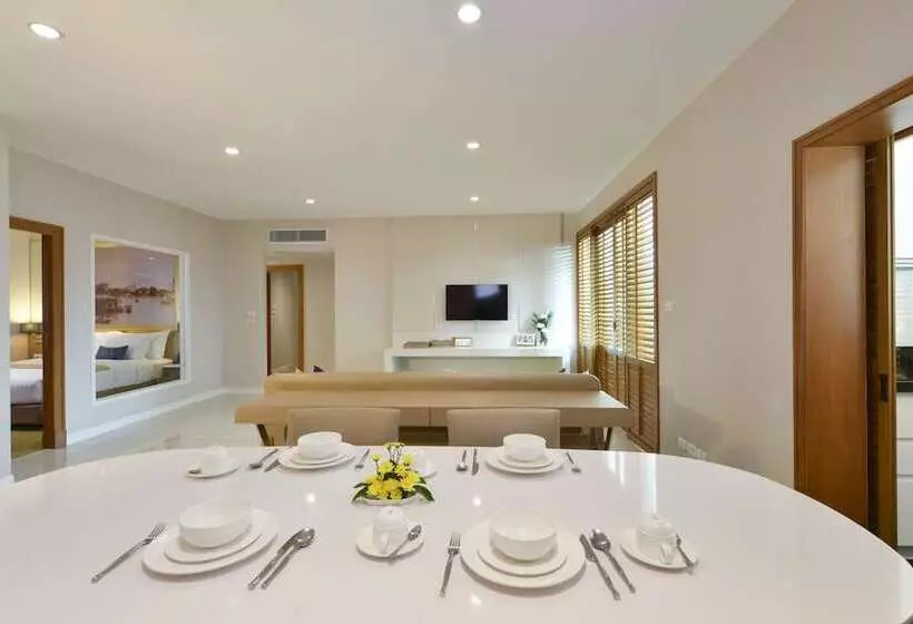 3 Bedroom Suite, Grande Centre Point Ploenchit