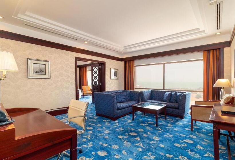سوئیت با تخت بزرگ, Holiday Inn Kuwait By Ihg