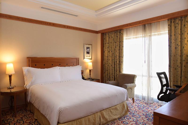 اتاق استاندارد با تخت بزرگ, Holiday Inn Kuwait By Ihg