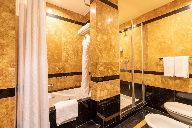 سوئیت با تخت بزرگ, Holiday Inn Kuwait By Ihg