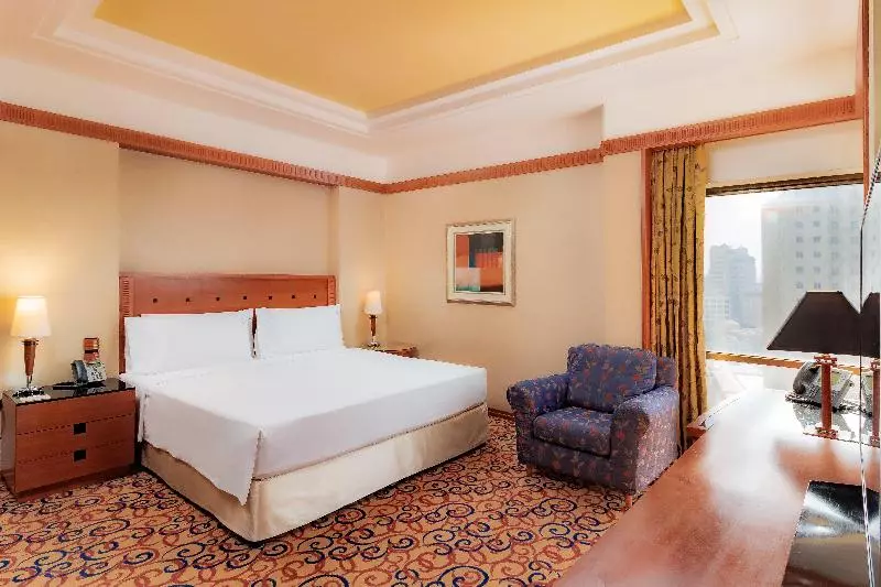 اتاق استاندارد با تخت بزرگ, Holiday Inn Kuwait By Ihg