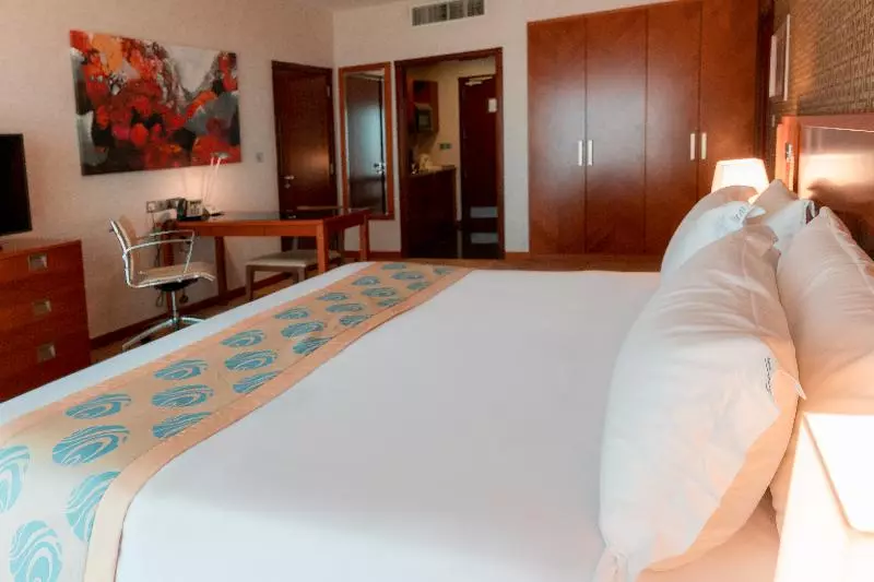 اتاق پرمیوم, Holiday Inn Kuwait By Ihg