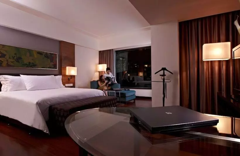 اتاق کلاب, Impiana Klcc