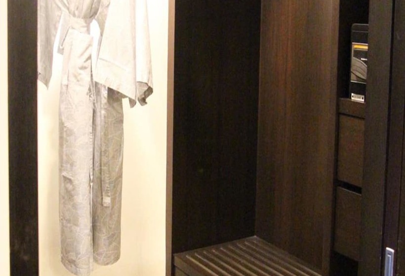 سوییت اجرایی, Impiana Klcc