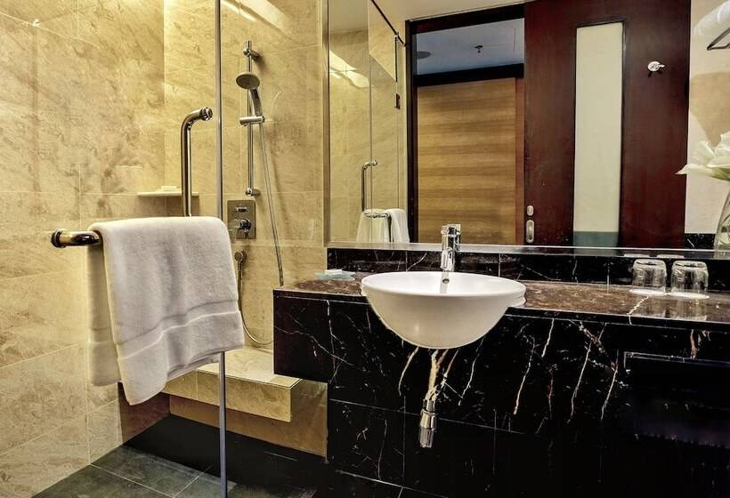 اتاق لوکس با تخت بزرگ, Impiana Klcc