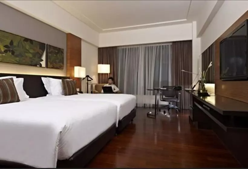 اتاق کلاب, Impiana Klcc