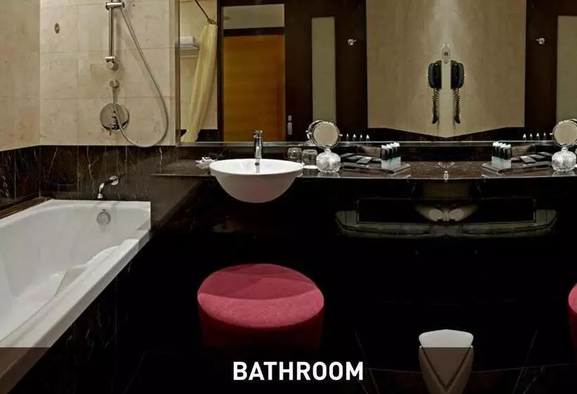 اتاق لوکس با تخت بزرگ, Impiana Klcc
