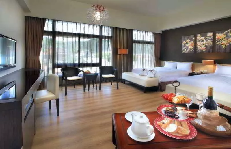 سوییت جونیور لوکس, Megasaray Club Belek