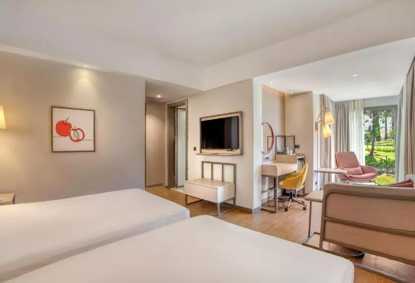 اتاق استاندارد با چشمانداز باغ, Megasaray Club Belek